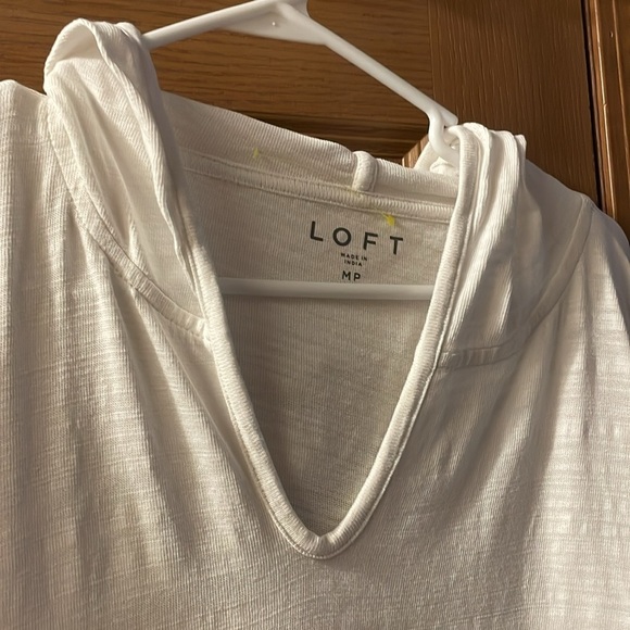 Loft oversized high/low beachy hoodie. - Picture 3 of 5